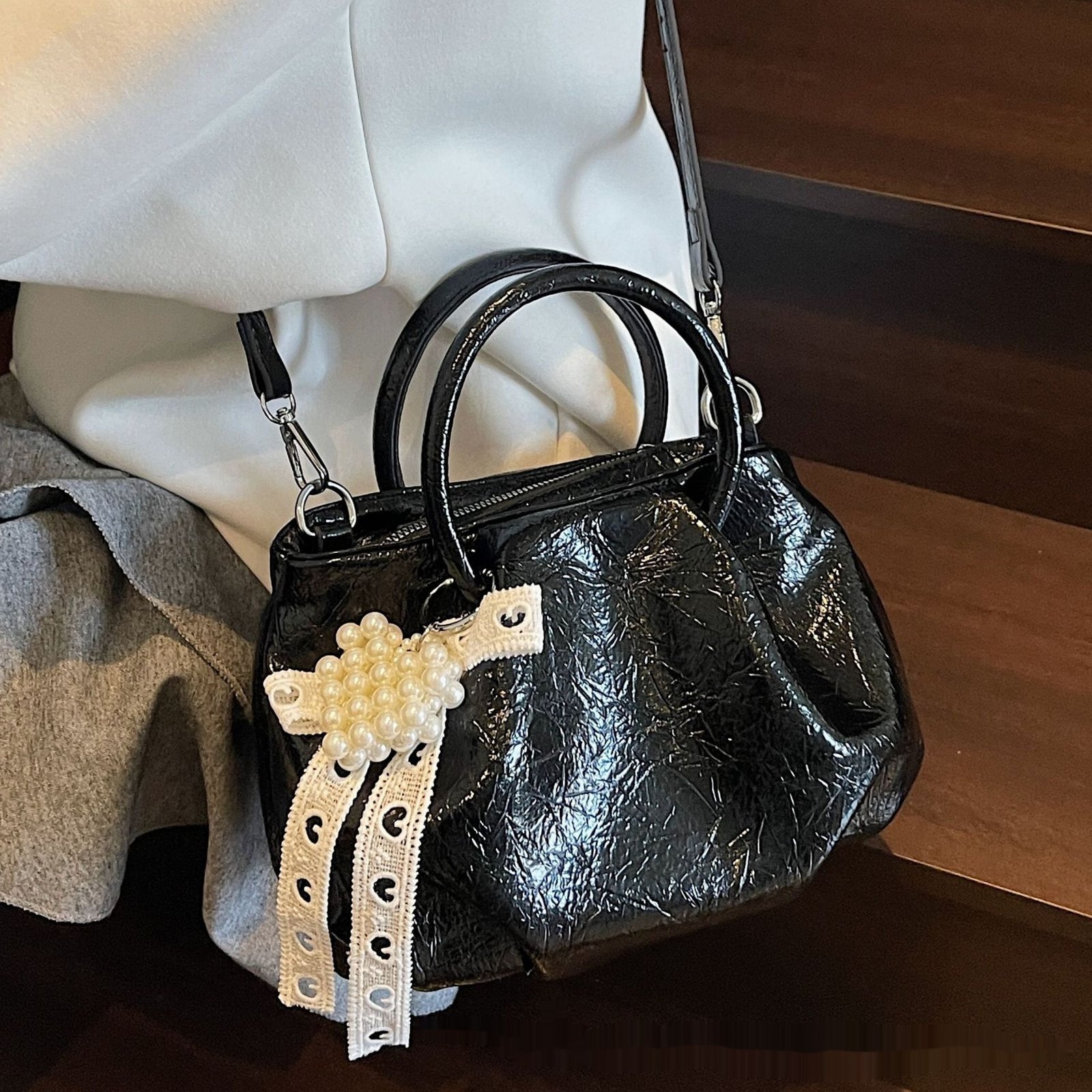 Portable Solid Color Cloud Fashion Shoulder Small Bag - Image 4